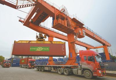 我國前三季度貨物貿(mào)易進(jìn)出口總值達(dá)28.33萬億元，同比增長22.7%